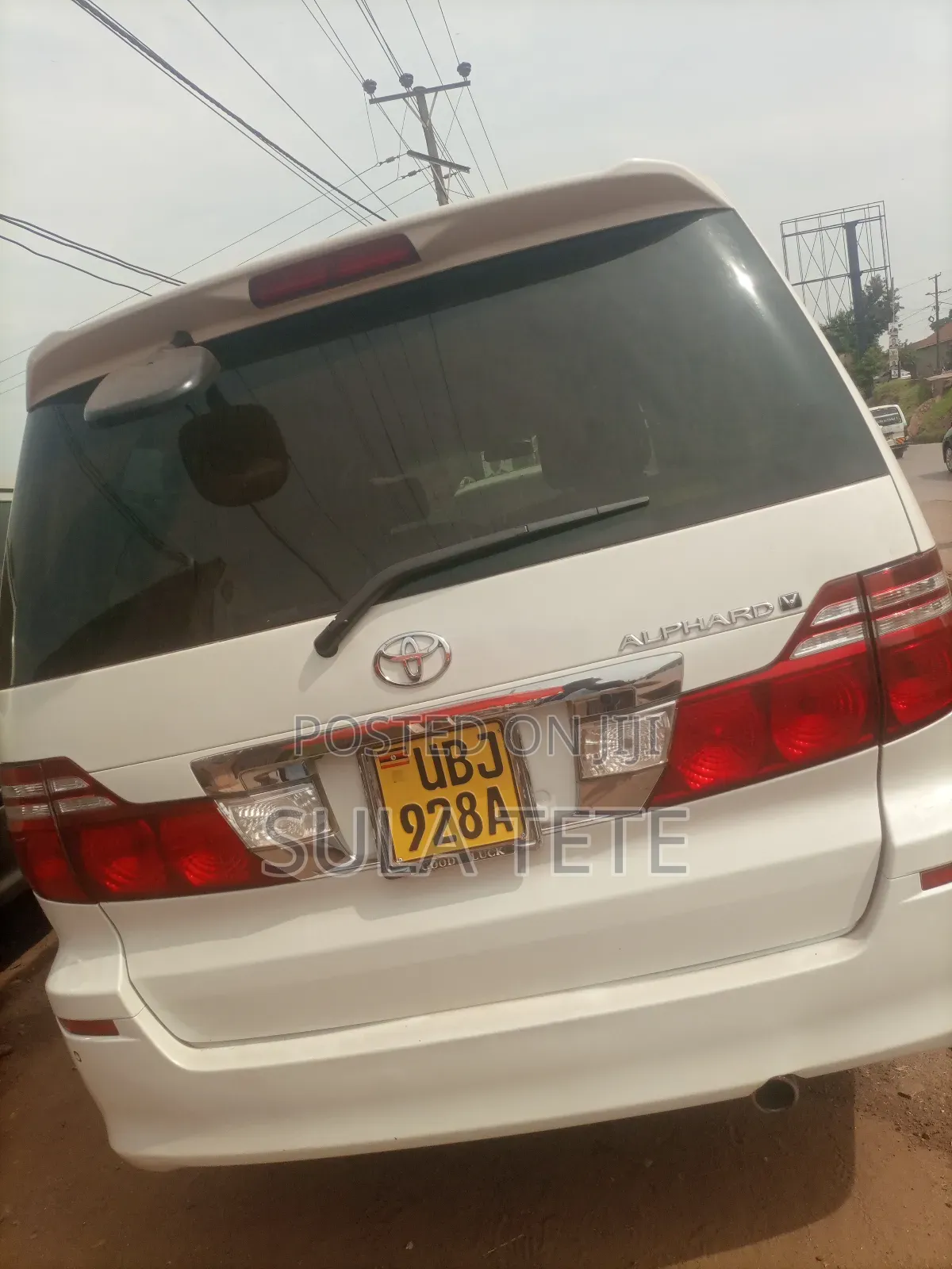 Toyota Alphard 2.4 Petrol FWD 2006 White