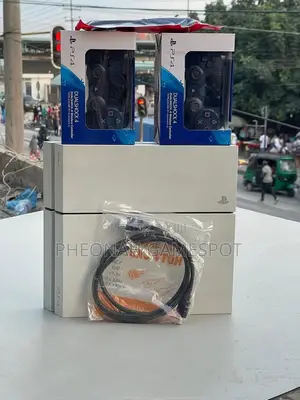 Ps4 , 2 Pads, 20 Top Games, Perfect for Daily Gameplay.