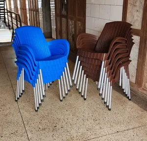 Big Arms Steel Leg Gardens Chair
