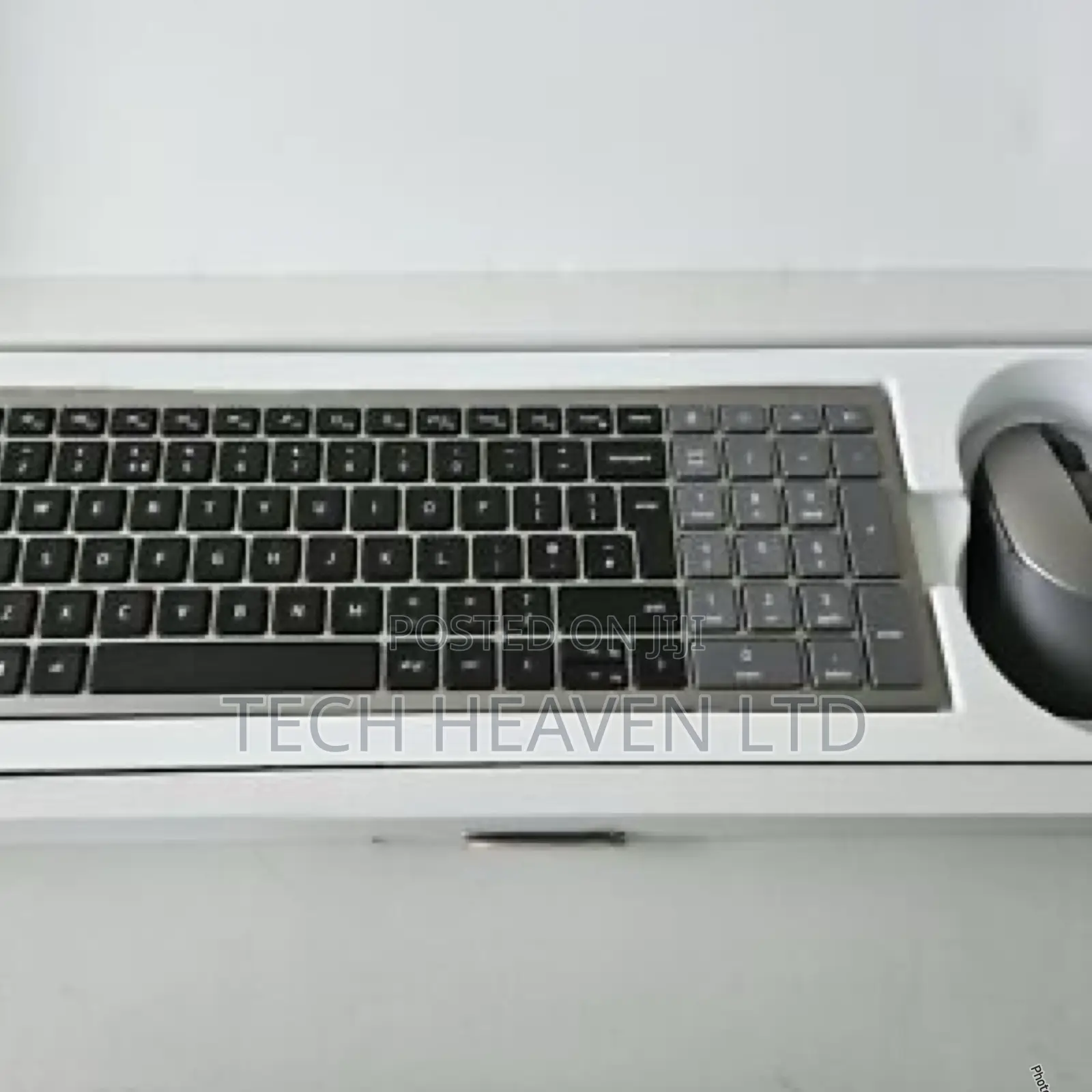 Dell Pro Plus Compact Keyboard and Mouse - Km7120w