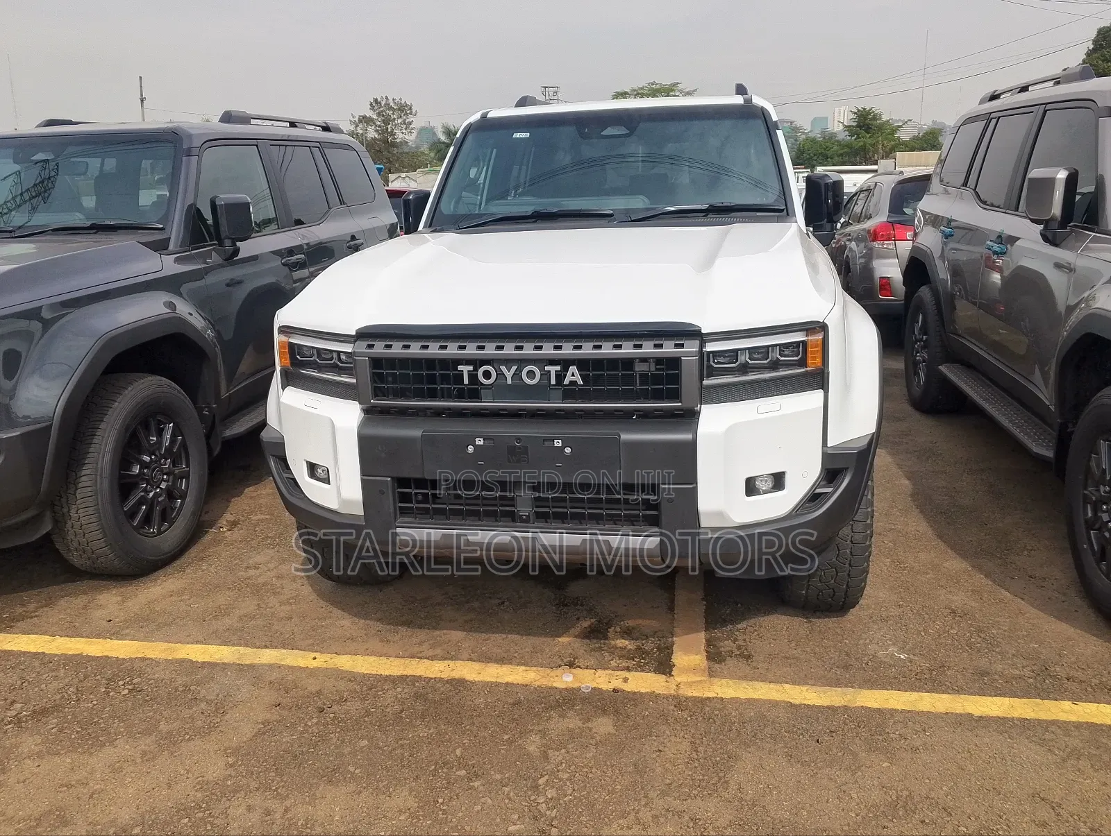 New Toyota Land Cruiser Prado 2.8 2024 White