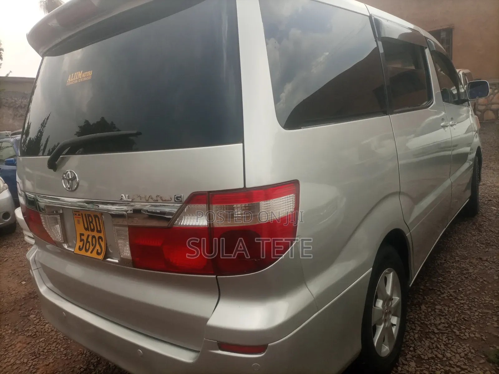 Toyota Alphard 2.4 Petrol FWD 2003 Silver