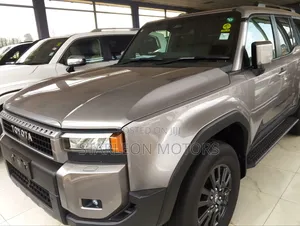 New Toyota Land Cruiser Prado 2.8 2024 Gold