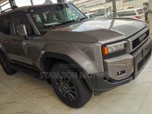 New Toyota Land Cruiser Prado 2.8 2024 Gold