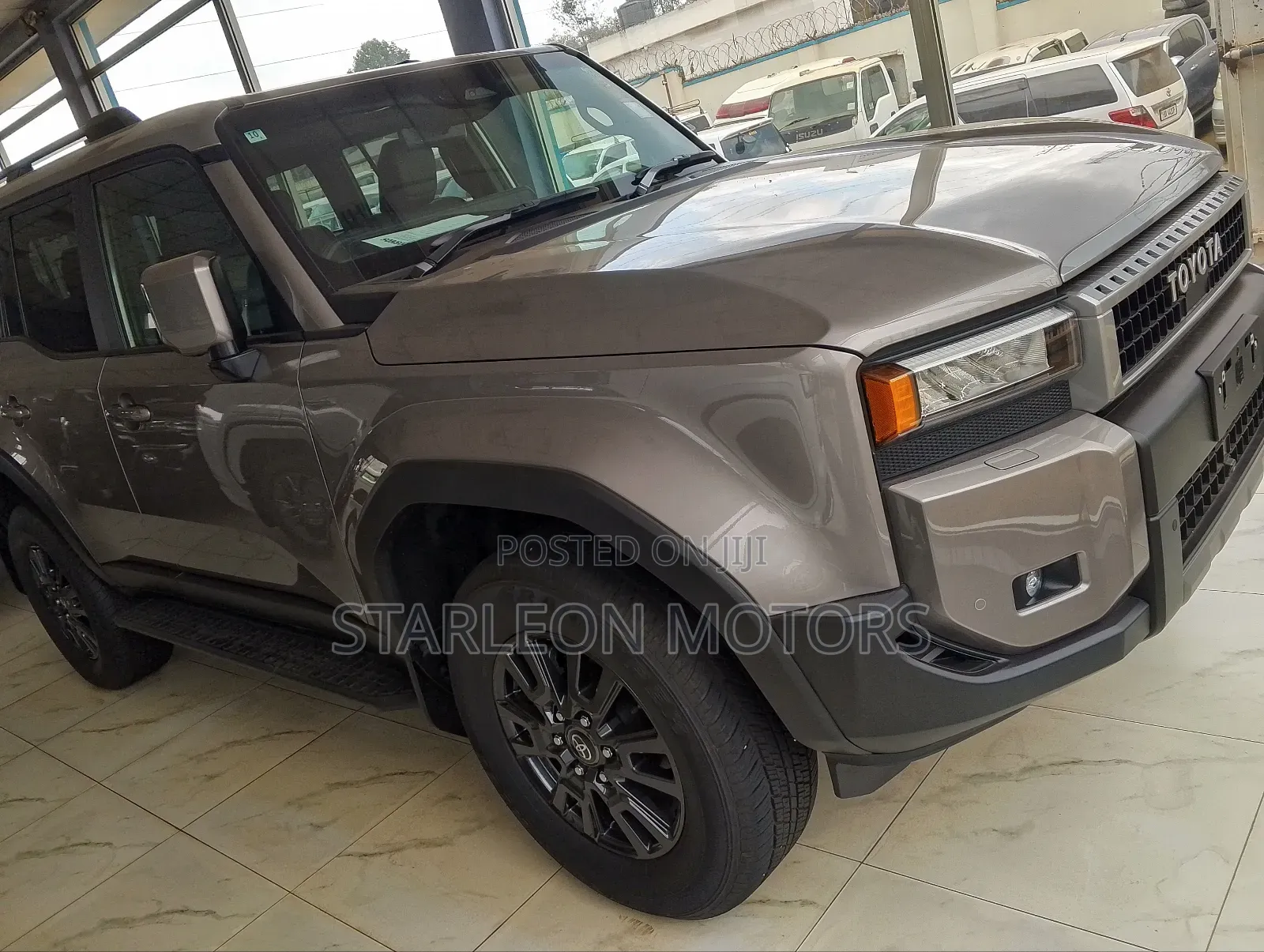 New Toyota Land Cruiser Prado 2.8 2024 Gold