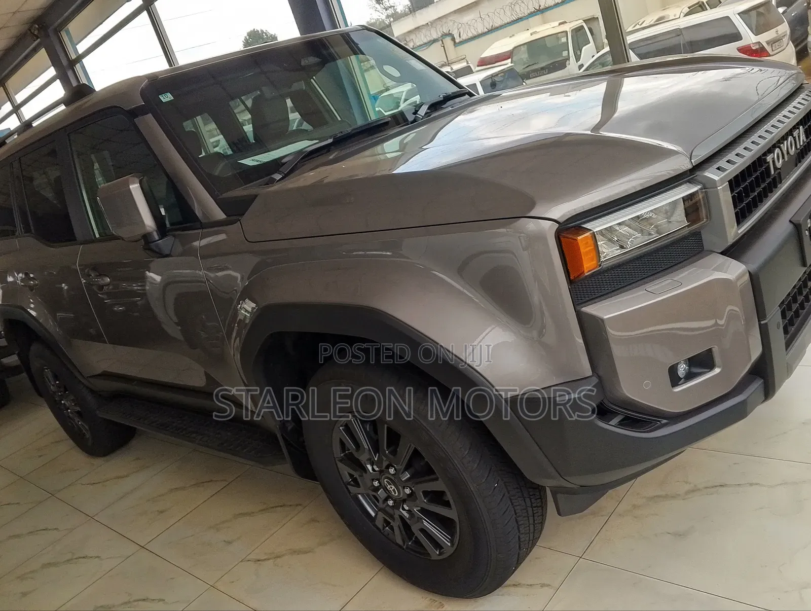 New Toyota Land Cruiser Prado 2.8 2024 Gold