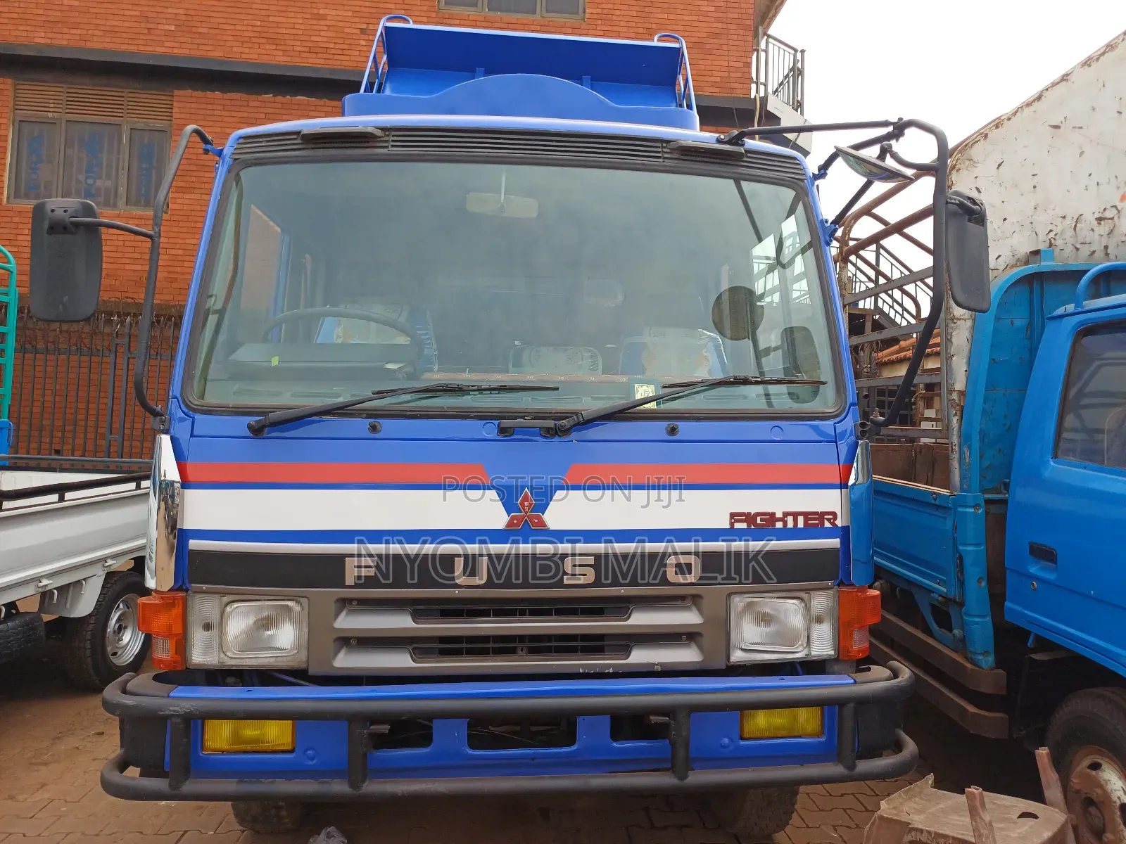 Fuso Tipper