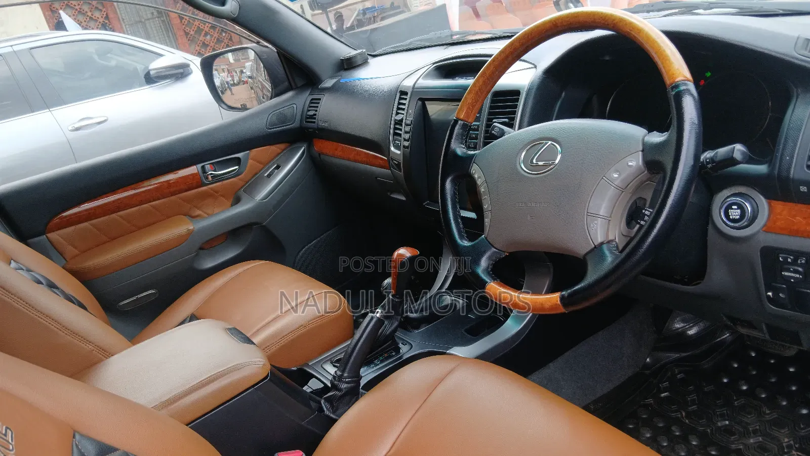 Lexus LX 570 2008 Black