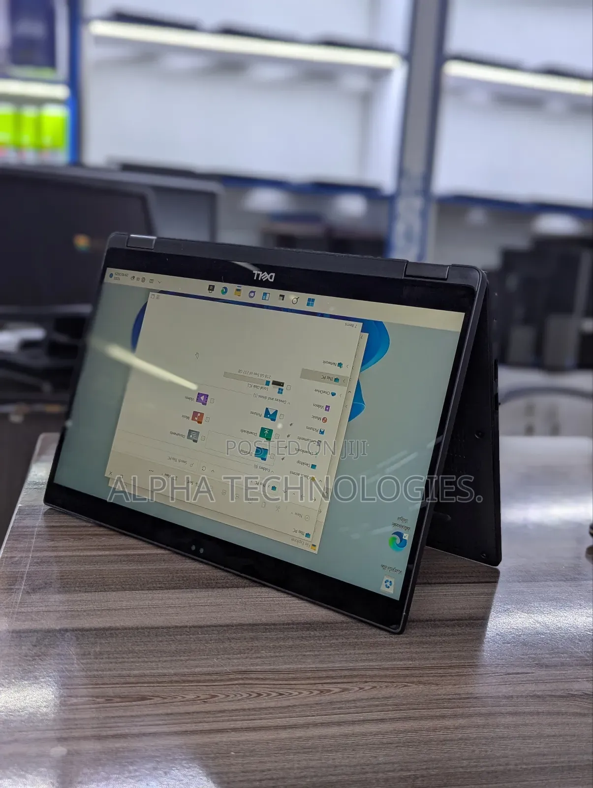 Laptop Dell Latitude 7390 8GB Intel Core I5 SSHD (Hybrid) 256GB