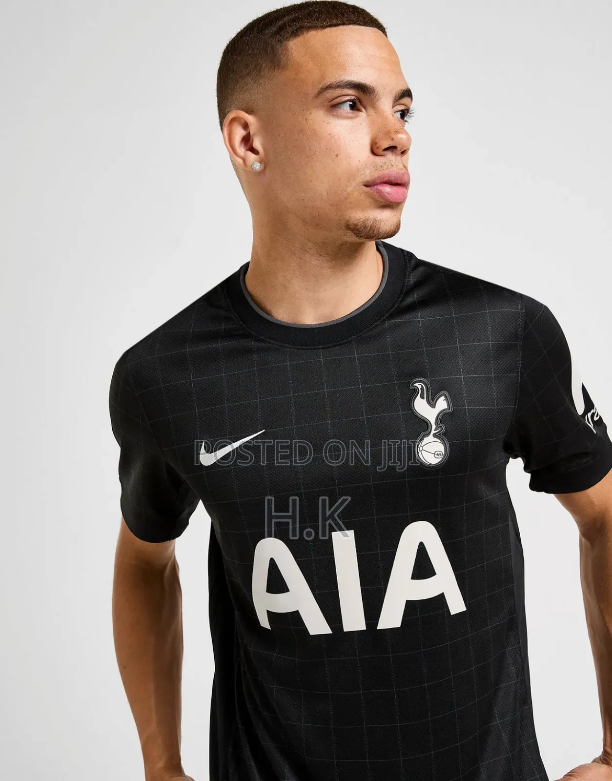 Tottenham Hotspur F.C. 2025/26 Away Shirt.