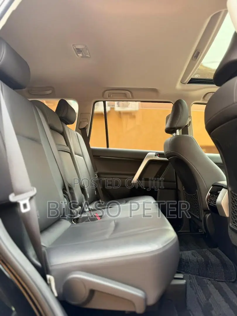 Toyota Land Cruiser Prado 2.8 2018 Black