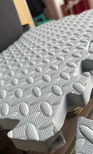 Inter-Locking Puzzle Carpet