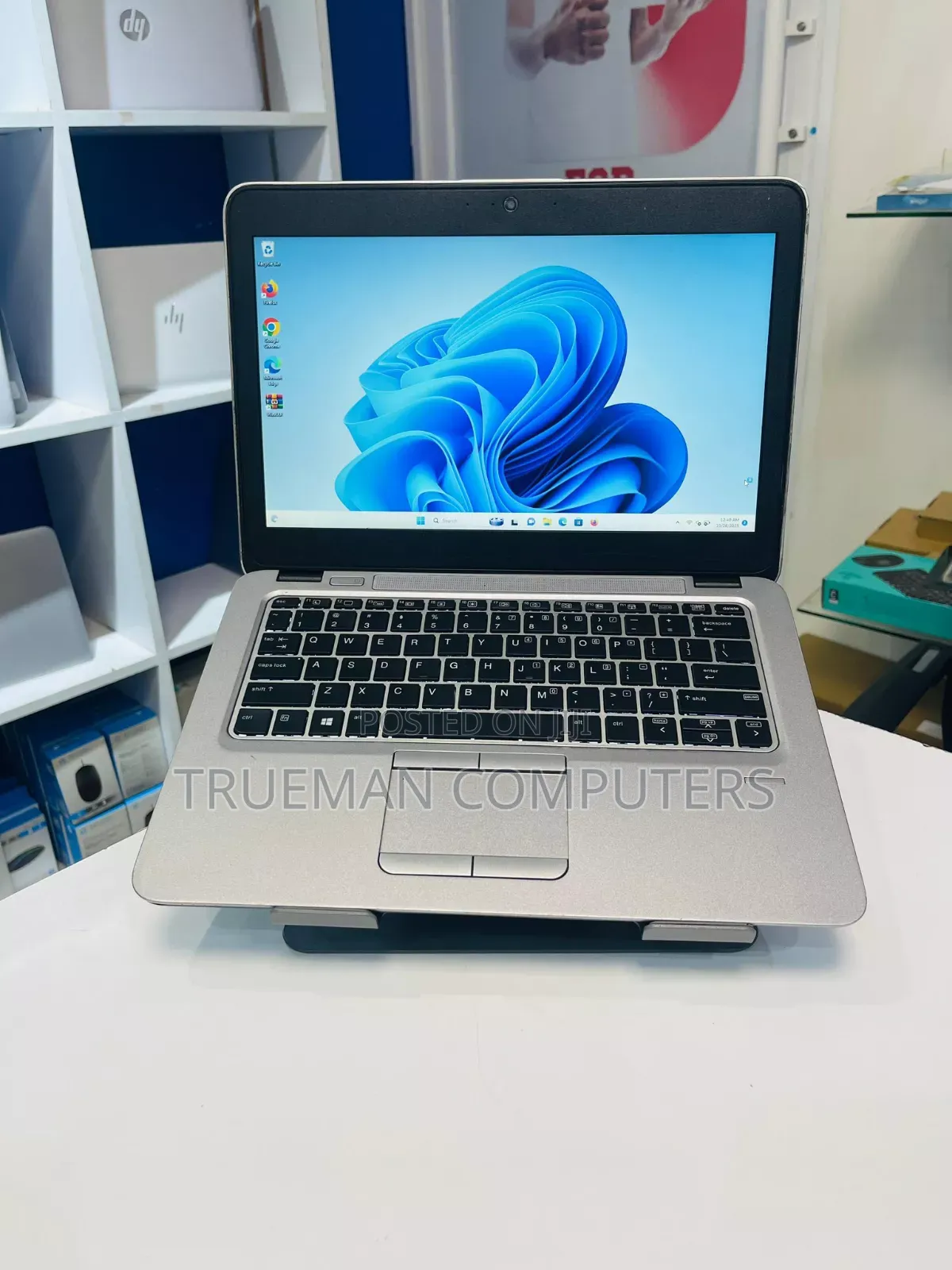 Laptop HP EliteBook 820 G3 8GB Intel Core I5 HDD+SSD 256GB