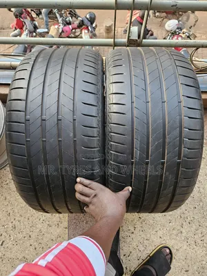 Bridgestone 285 35 R20 Japan Tires in the Good Type and Strong One.