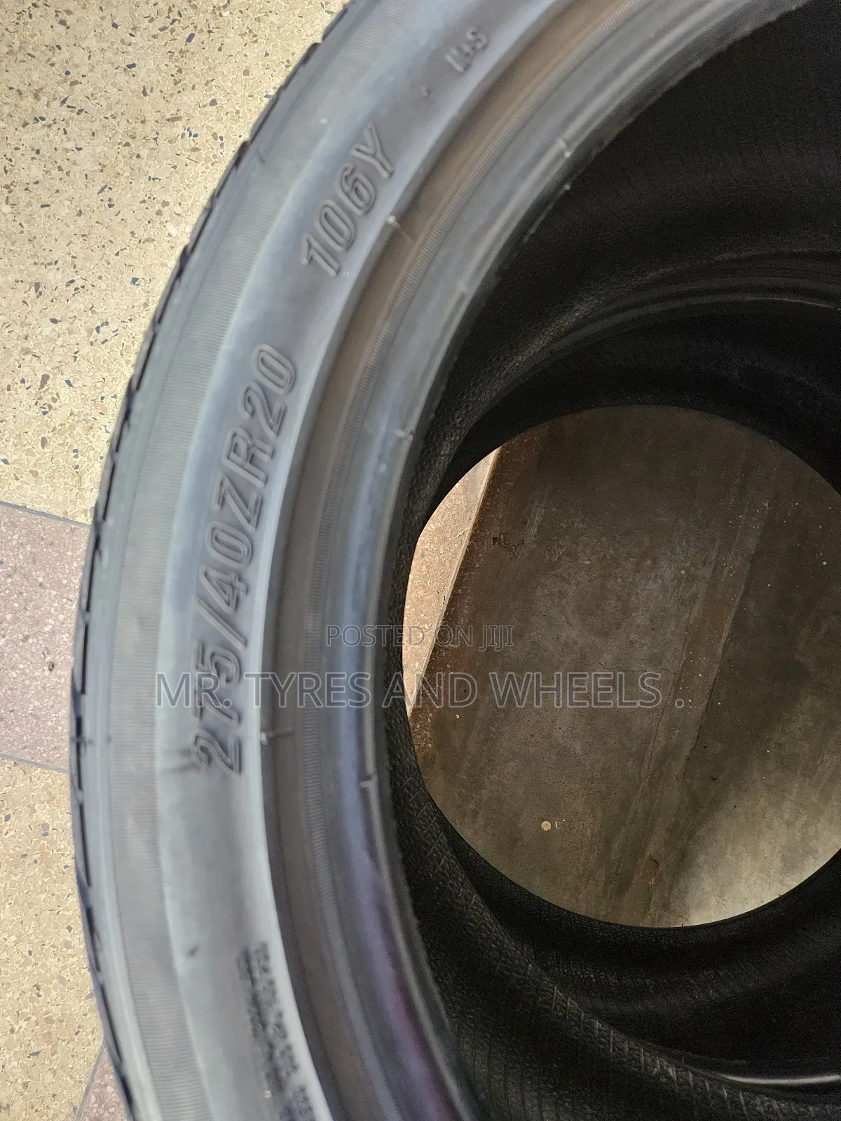 275 40 R20 the Type Is Aoteli Also From Japan and Very Original Tires