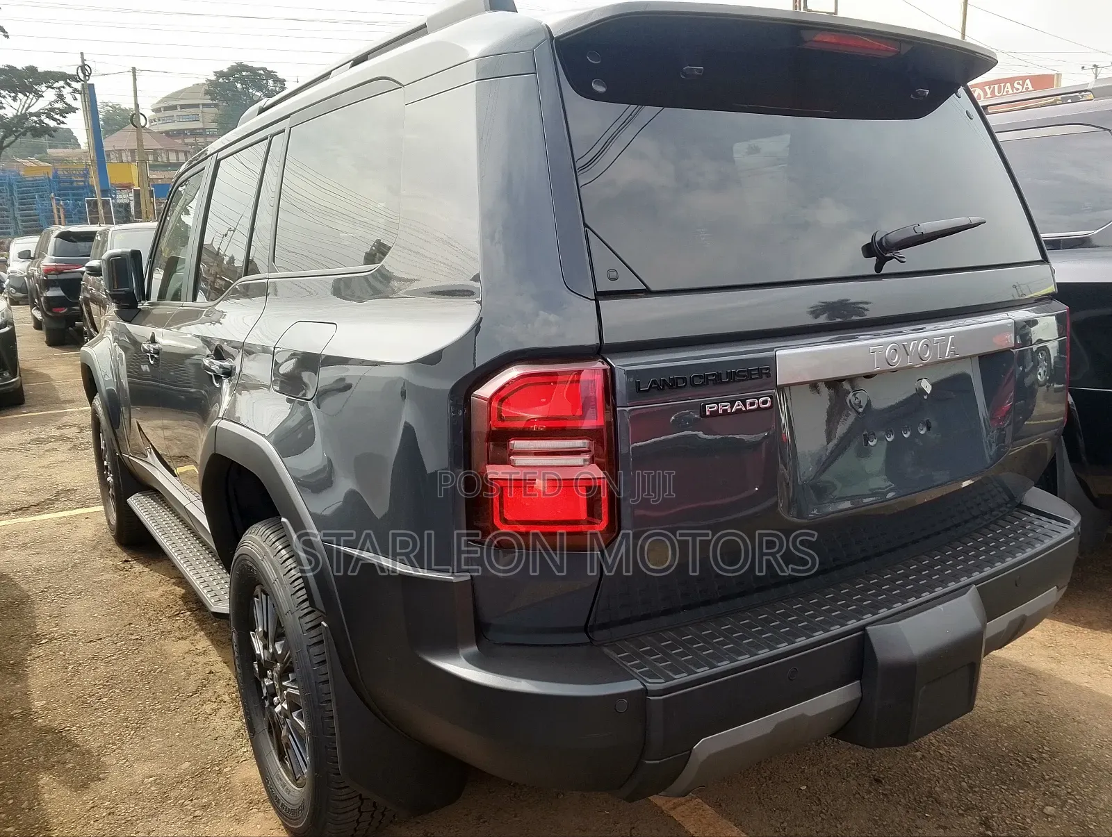 New Toyota Land Cruiser Prado 2.8 2024 Black