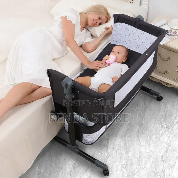 Adjustable Baby Bed / Babies Bassinet – Comfortable Baby Bassinet