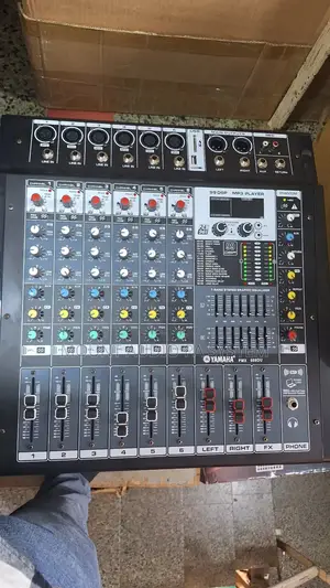 Yamaha PMX 608du Amp Mixer