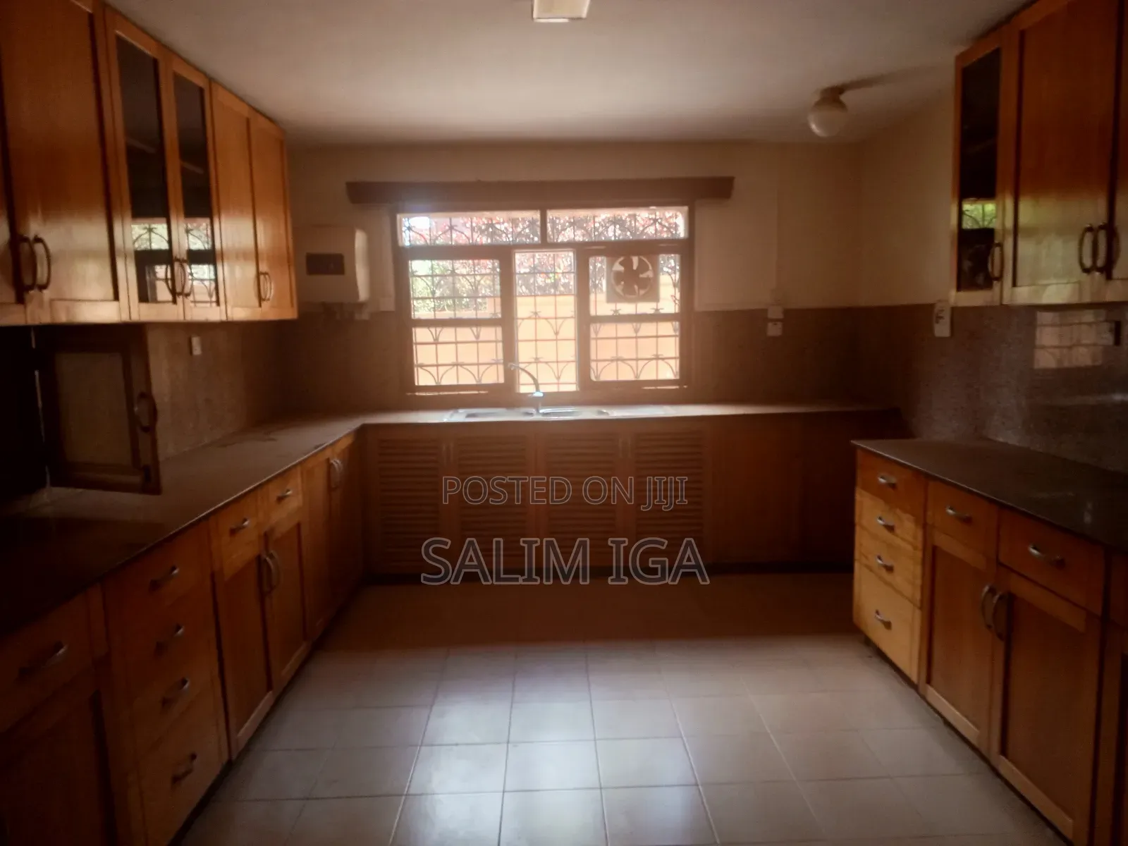 6bdrm Duplex in Kololo Property, Central Division for rent