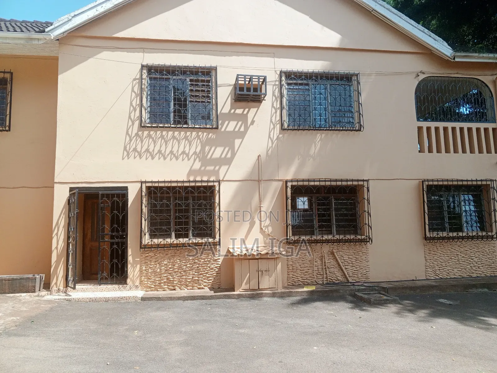 6bdrm Duplex in Kololo Property, Central Division for rent