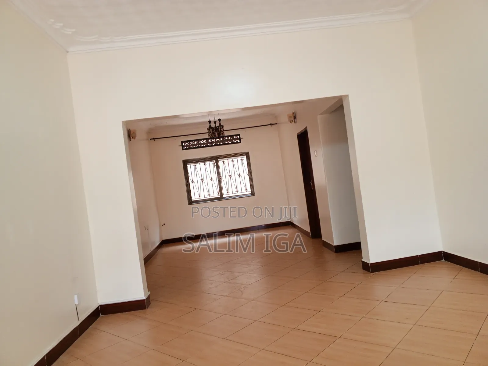 3bdrm Room & Parlour in Kololo Property, Central Division for rent