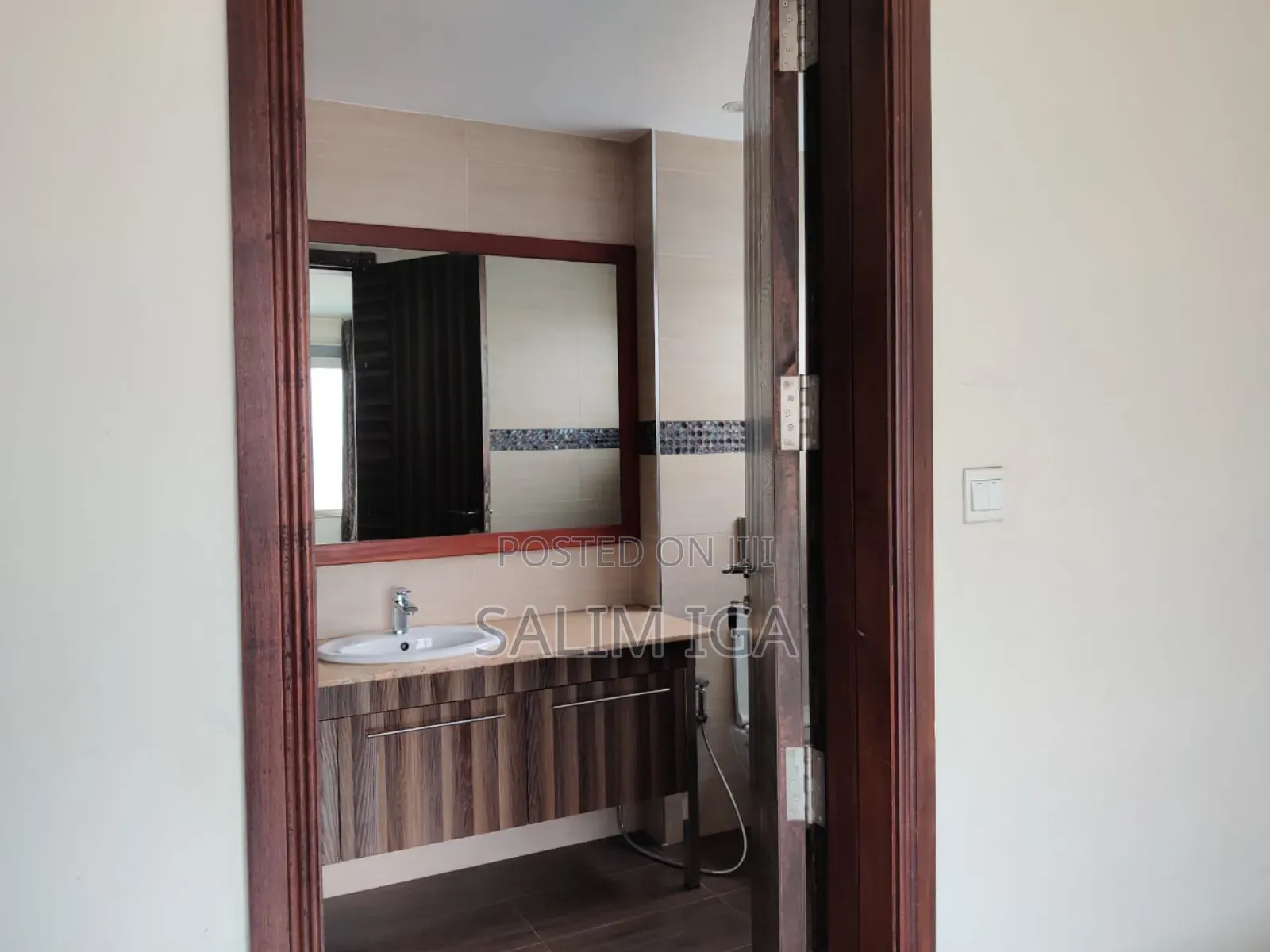 3bdrm Apartment in Kololo Property, Central Division for rent