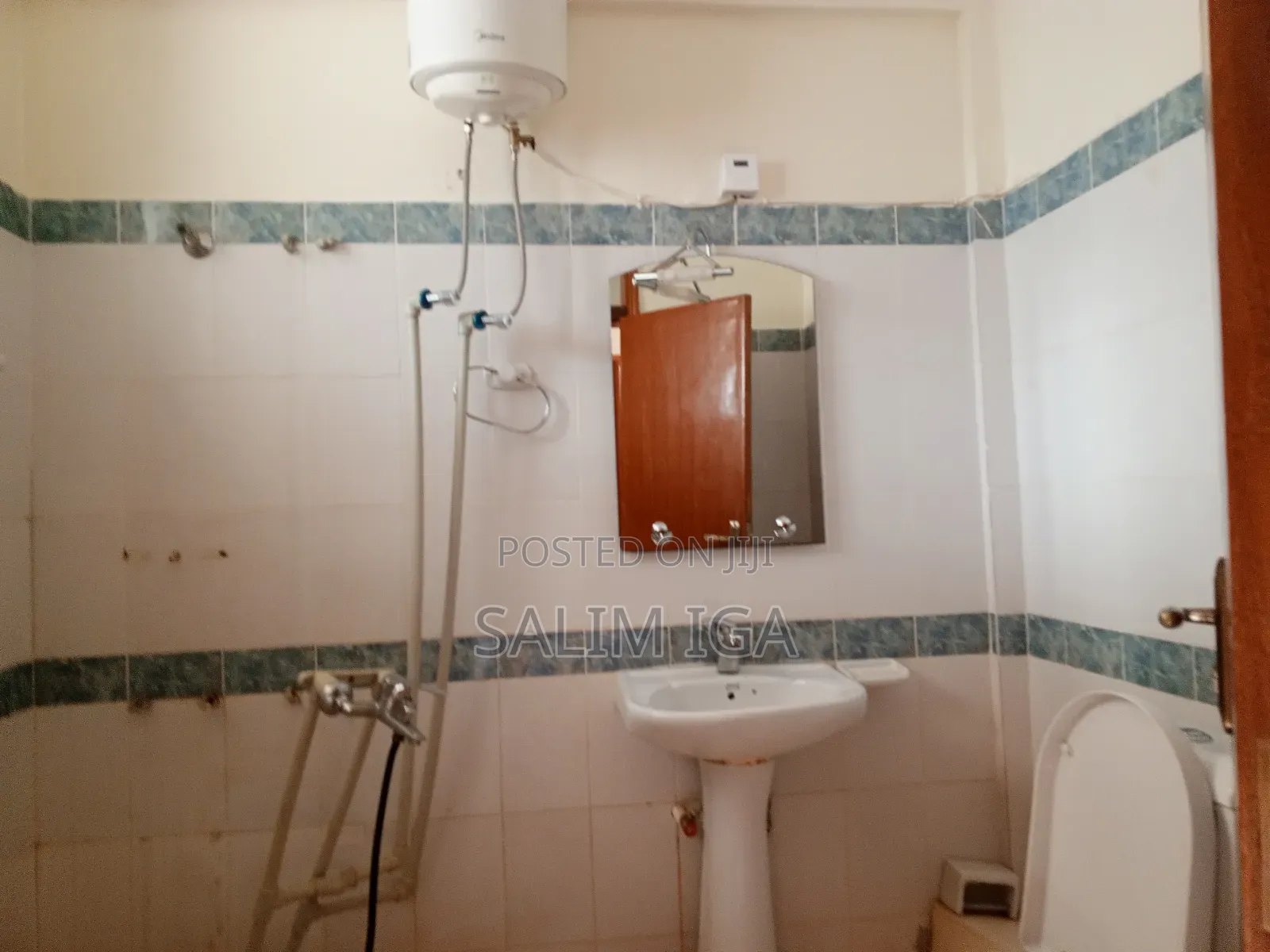 20bdrm Maisonette in Kololo Property, Central Division for rent