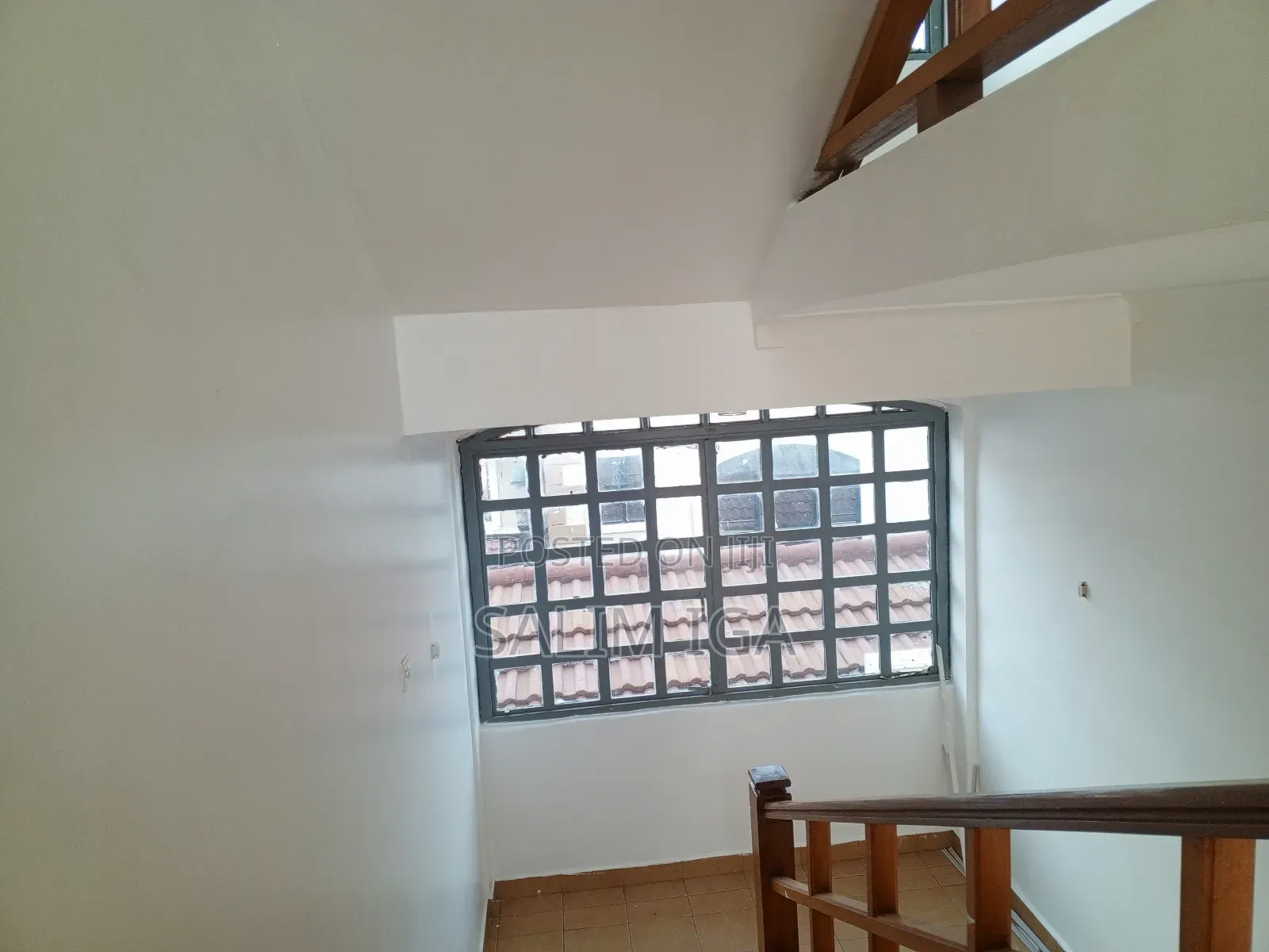20bdrm Maisonette in Kololo Property, Central Division for rent