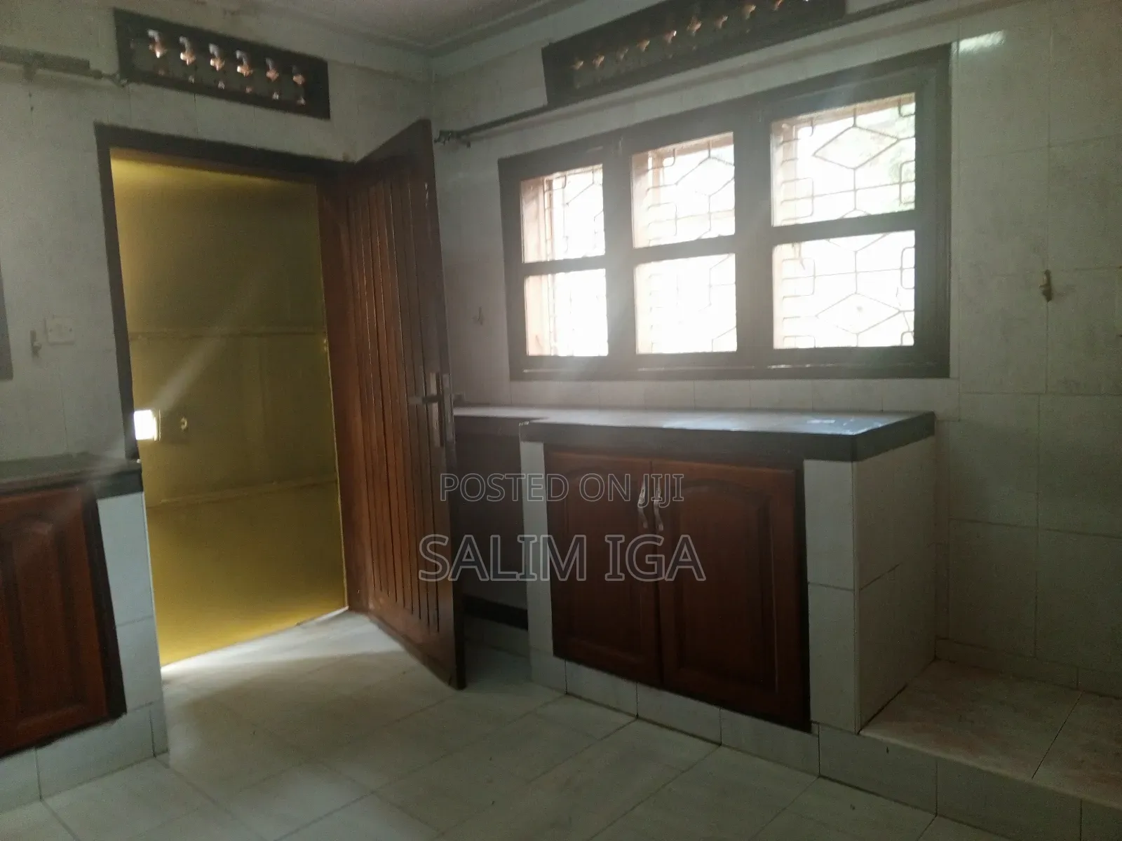 5bdrm Duplex in Kololo Property, Central Division for rent