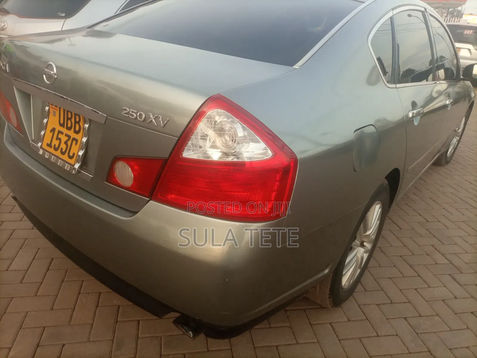 Nissan Fuga 2004 Gray