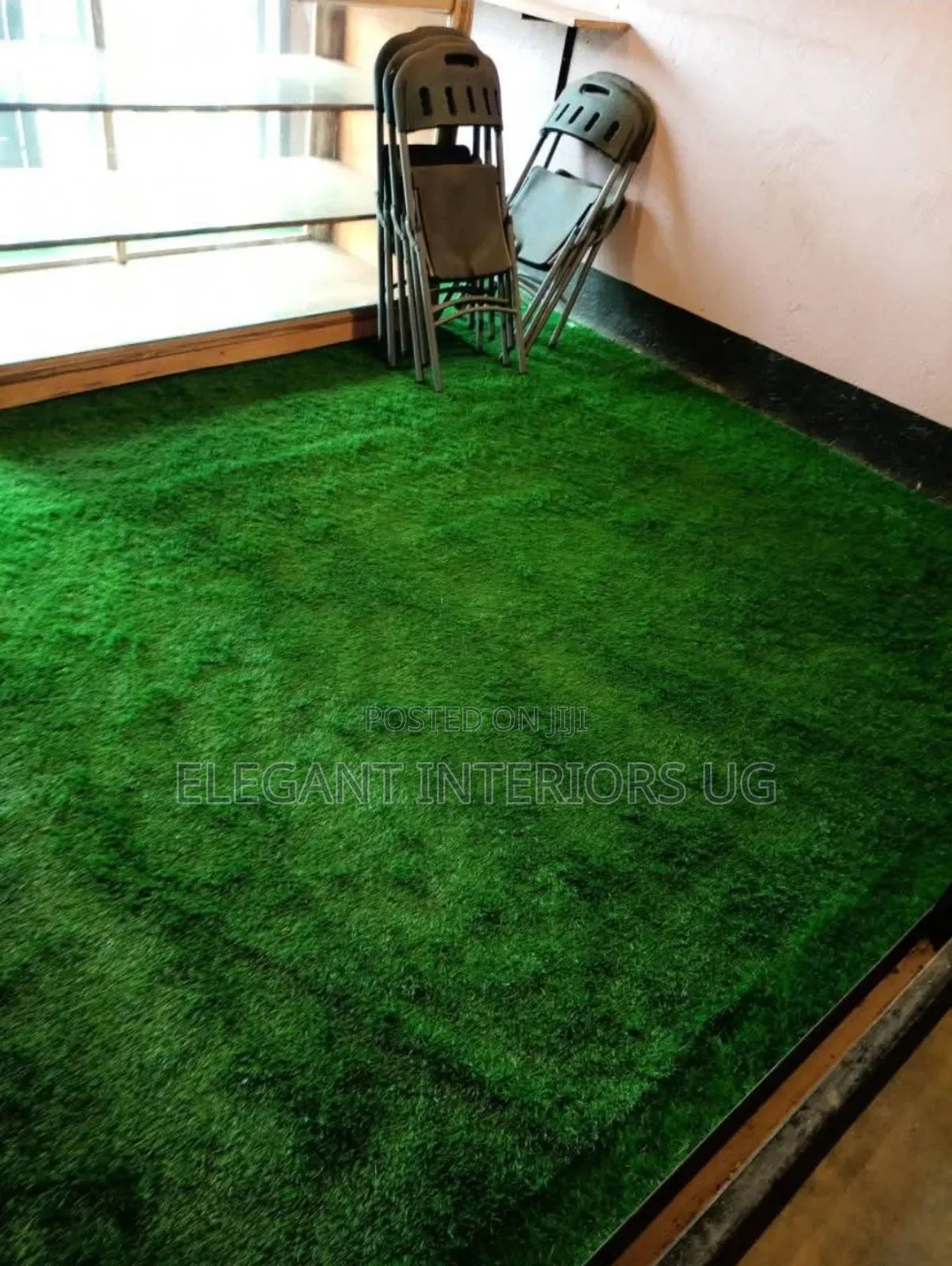 Artificial Grass Carpets Which Is Water Resistant at Favorable Price