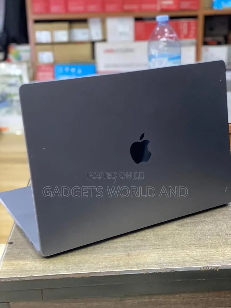 New Apple MacBook Pro 2023 M2 Pro 16-Inch 16GB Apple M3 SSD 512GB