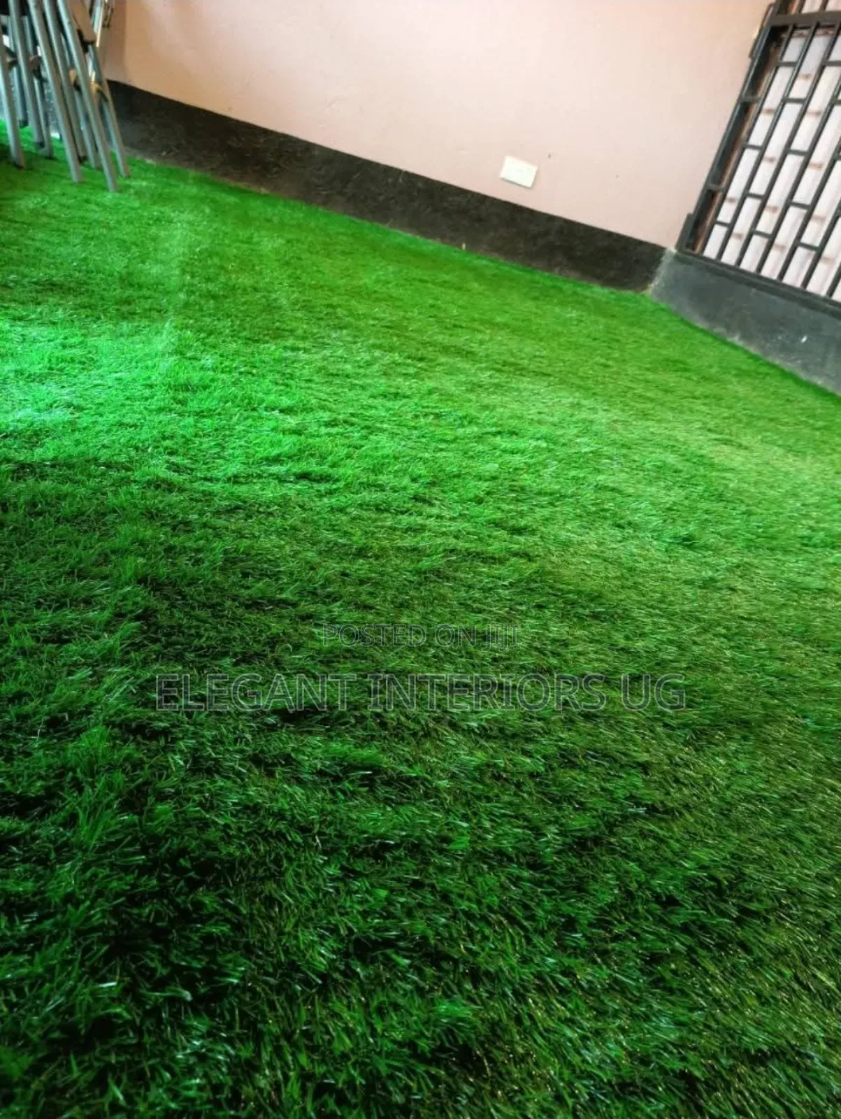 Waterproof Grass Carpets Used in Compounds