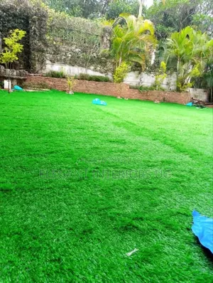 Water Resistant Grass Carpets Available for Home Balconies