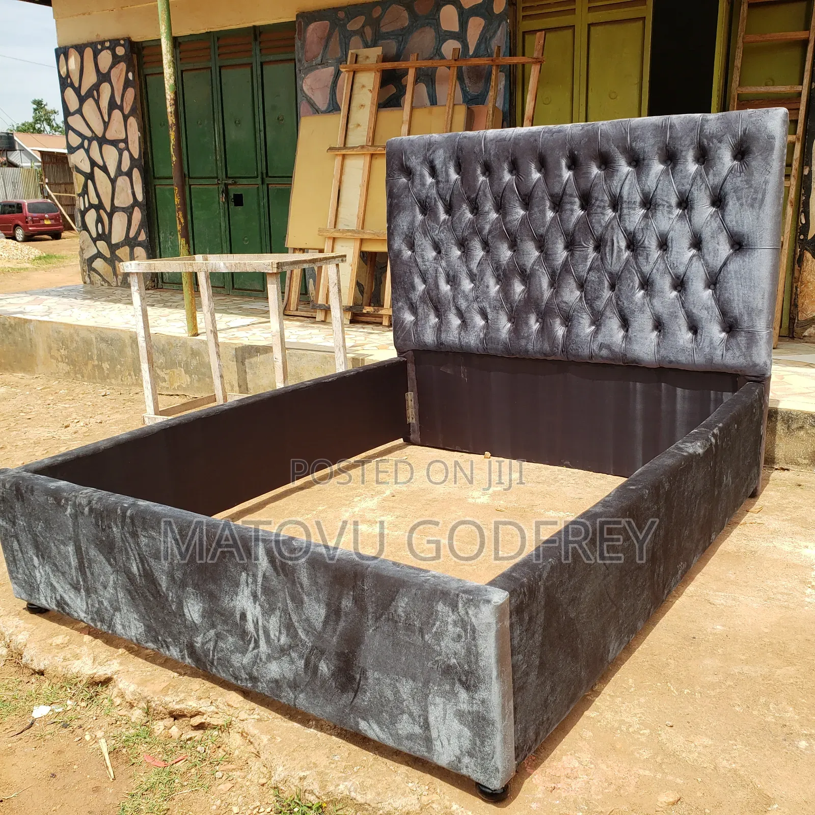 Fabrick 5x6 Bed Not Negotiable