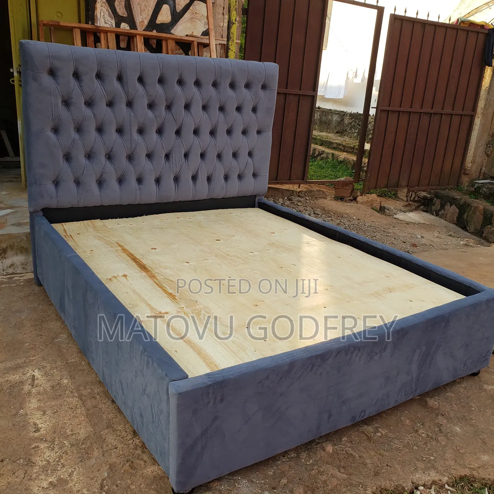 Fabrick 5x6 Bed Not Negotiable