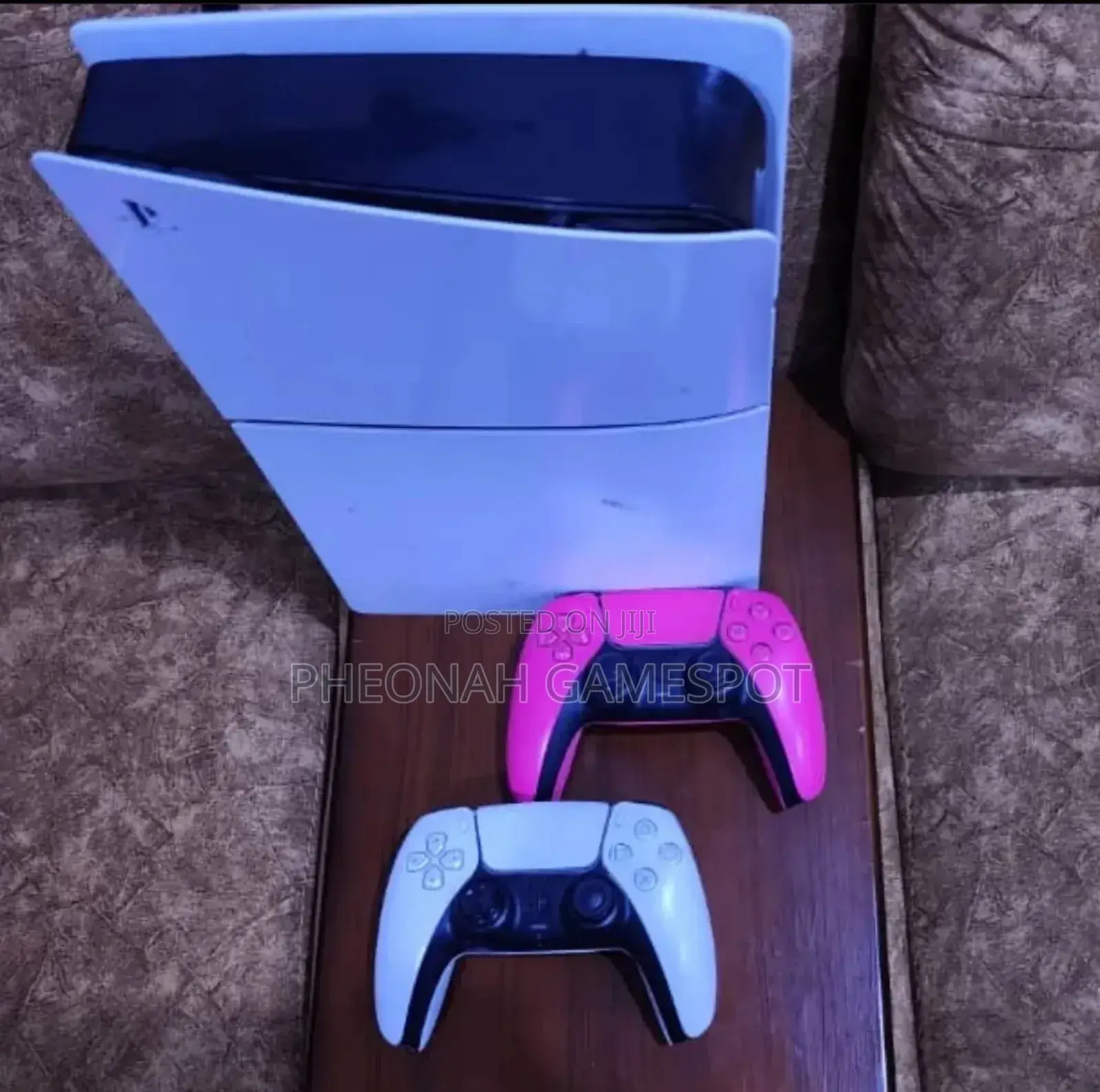 Playstation 5 Slim. Used in a Good Condition. 2 Pads and 2 Games. Nice
