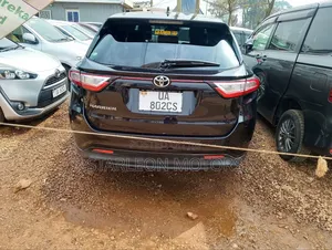 Toyota Harrier 2.0 2017 Black