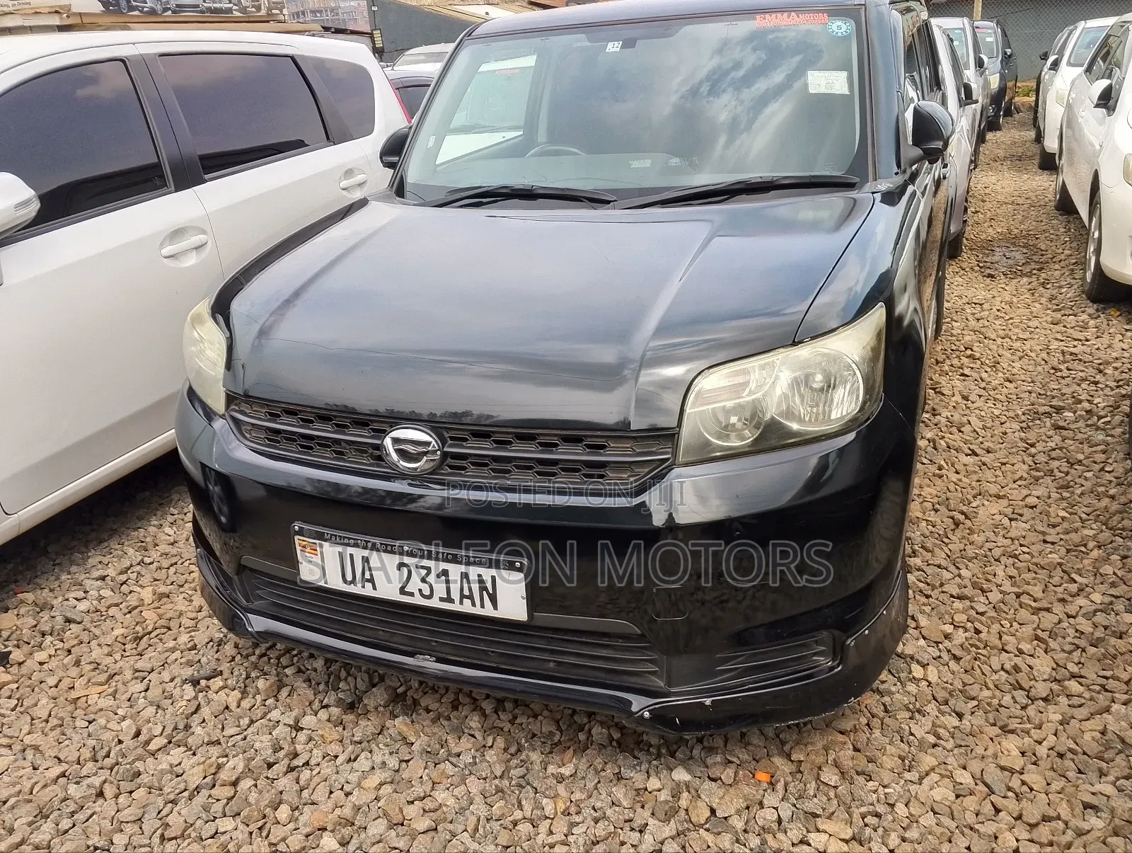Toyota Corolla Rumion Hatchback 1.5 FWD 2011 Black