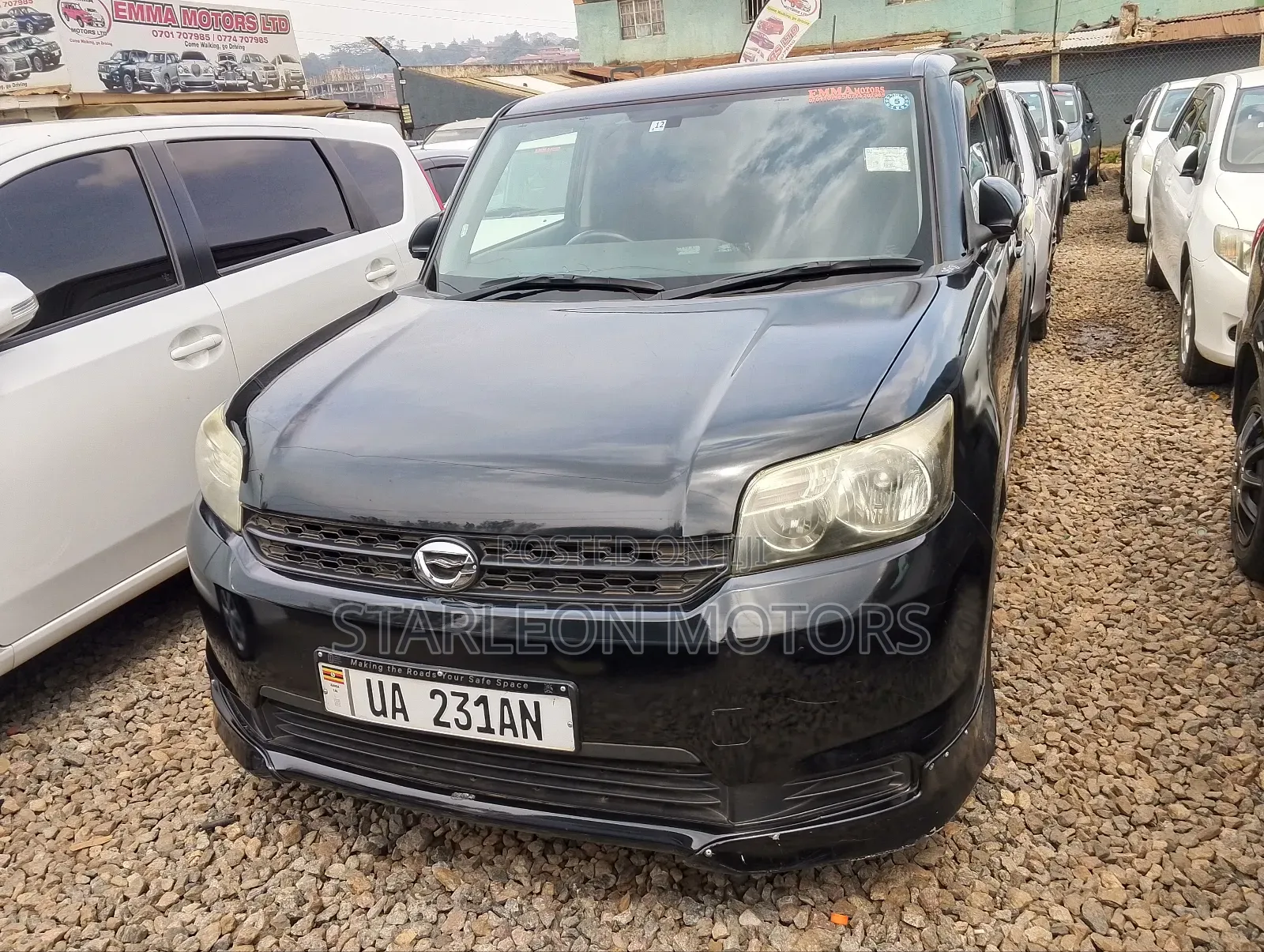 Toyota Corolla Rumion Hatchback 1.5 FWD 2011 Black