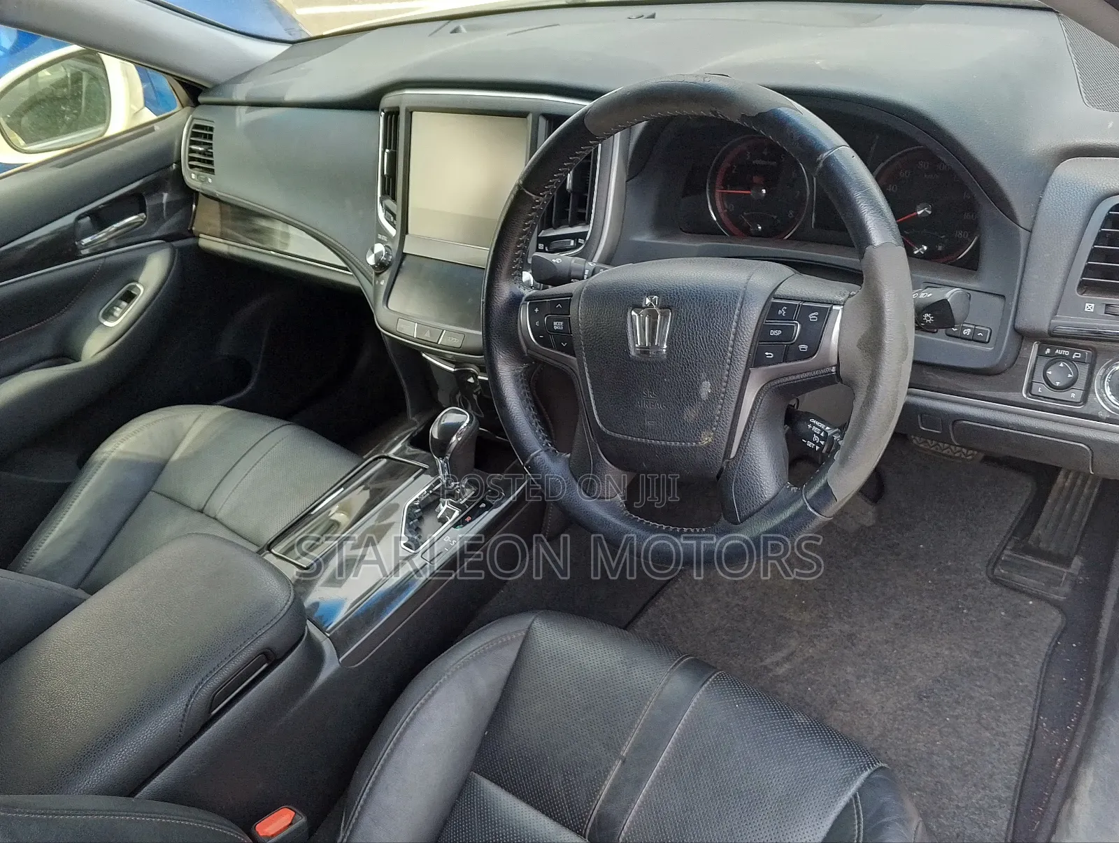 Toyota Crown 2015 White
