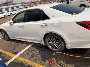 Toyota Crown 2015 White