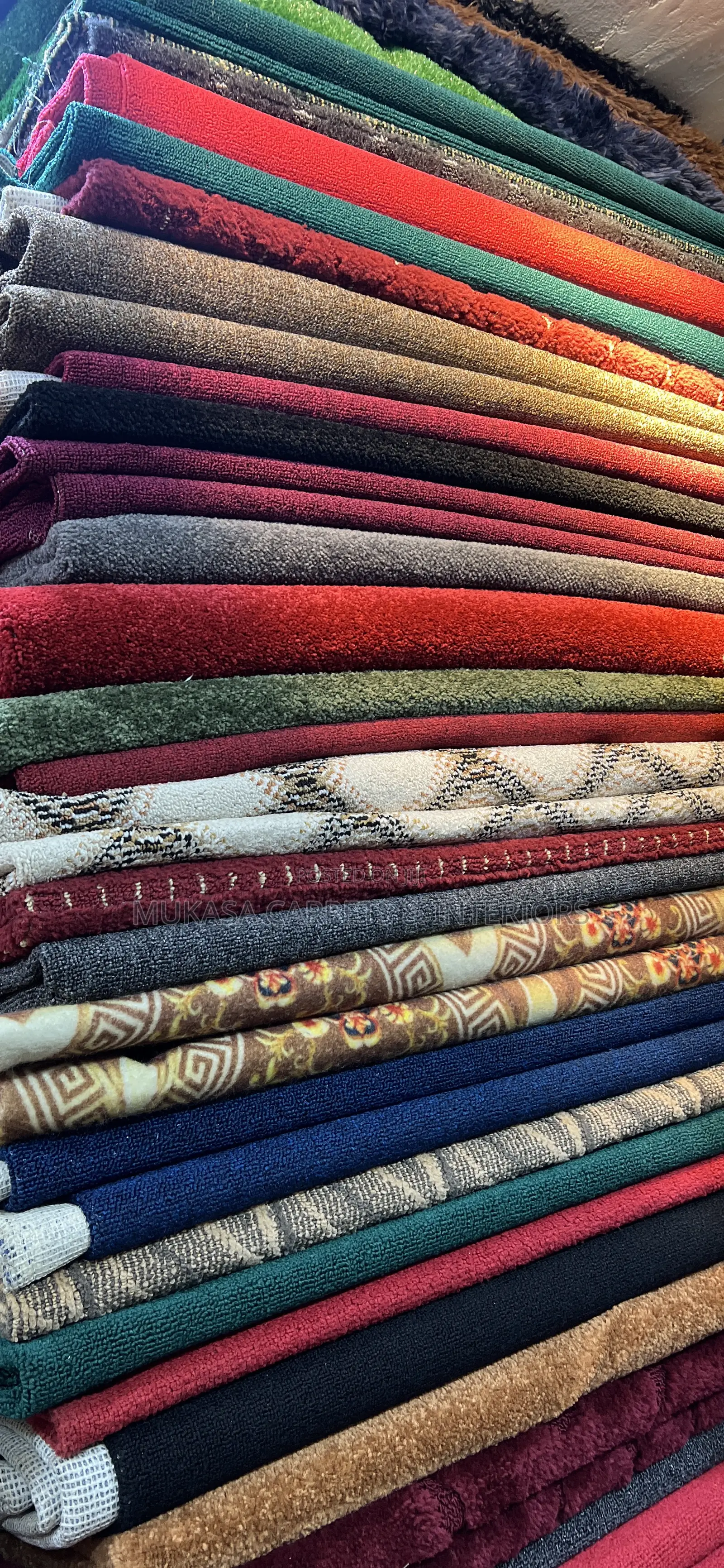 Luxury Woolen Fiber-Carpets