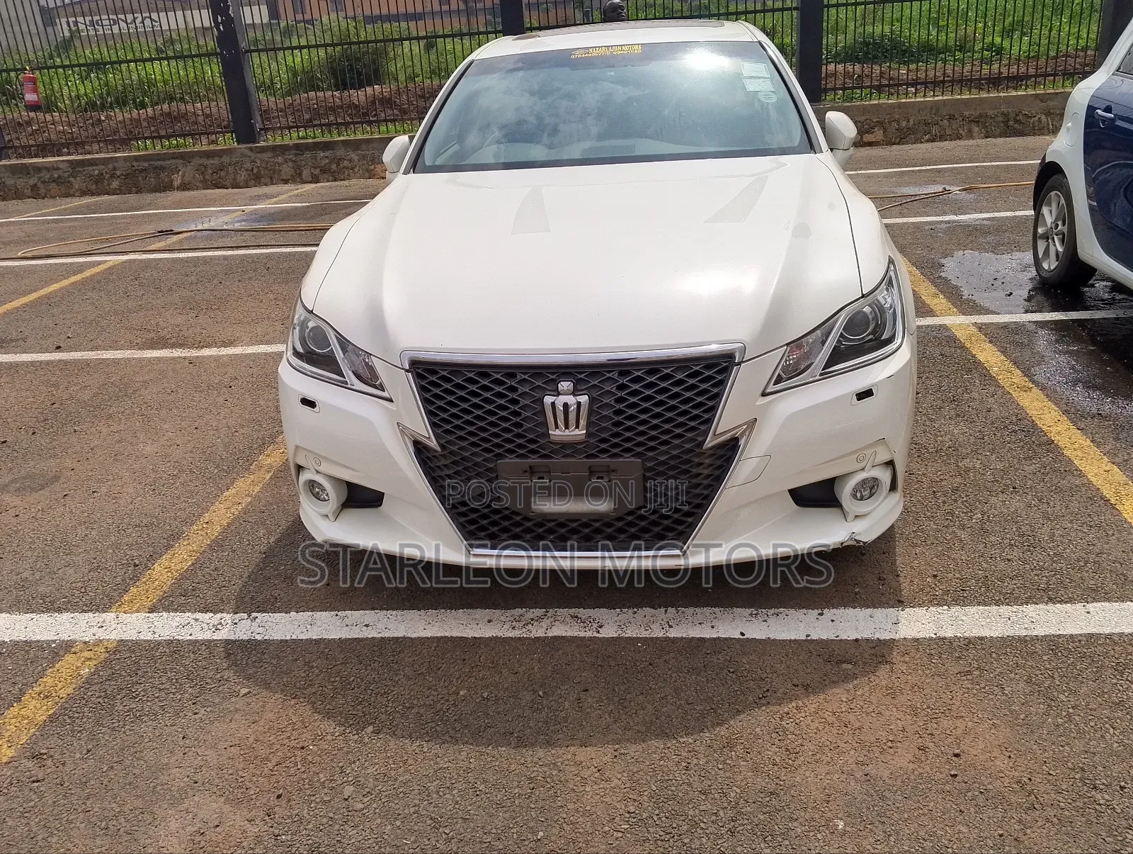 Toyota Crown 2015 White