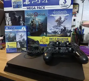 Playstation 4, 2 Pads, 19 Great Titles Installed for Fast Play.