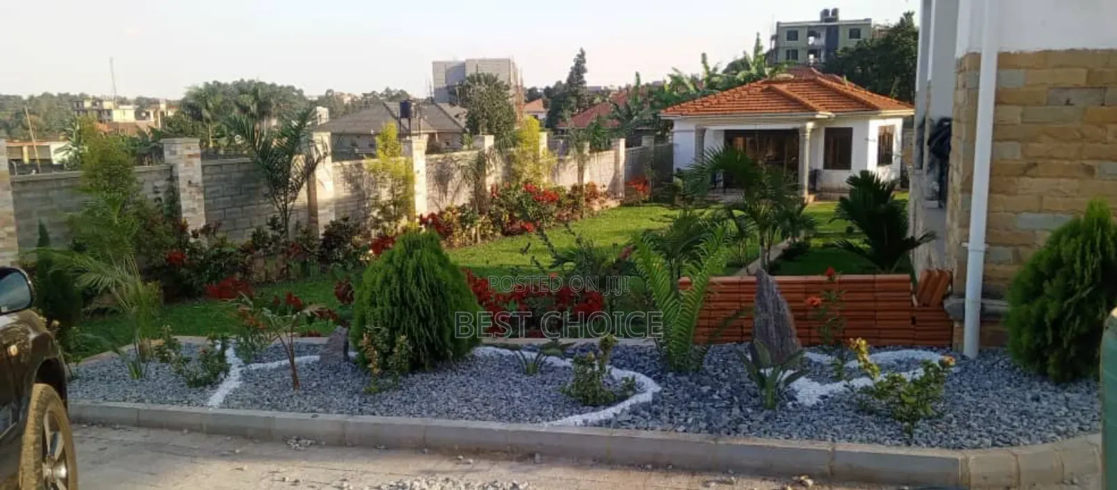 Expert Land Scaping Services Enhancing Your Outdoor Lifestyle.