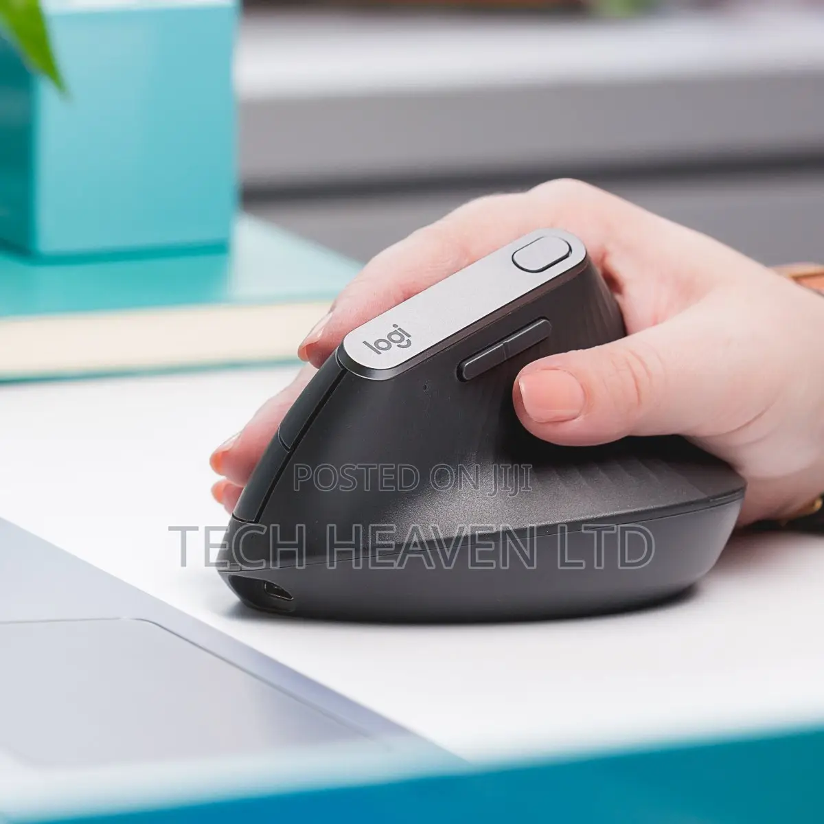 Logitech Mx Vertical Ergonomic Wireless Mouse