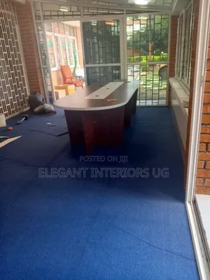 Elegant Carpets Mostly Used in Office Floors at Favorable Price