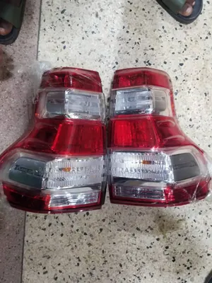 Land Cruiser Backlights / Brake Lights (Pair)