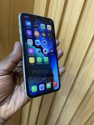 Apple iPhone 11 64 GB Purple